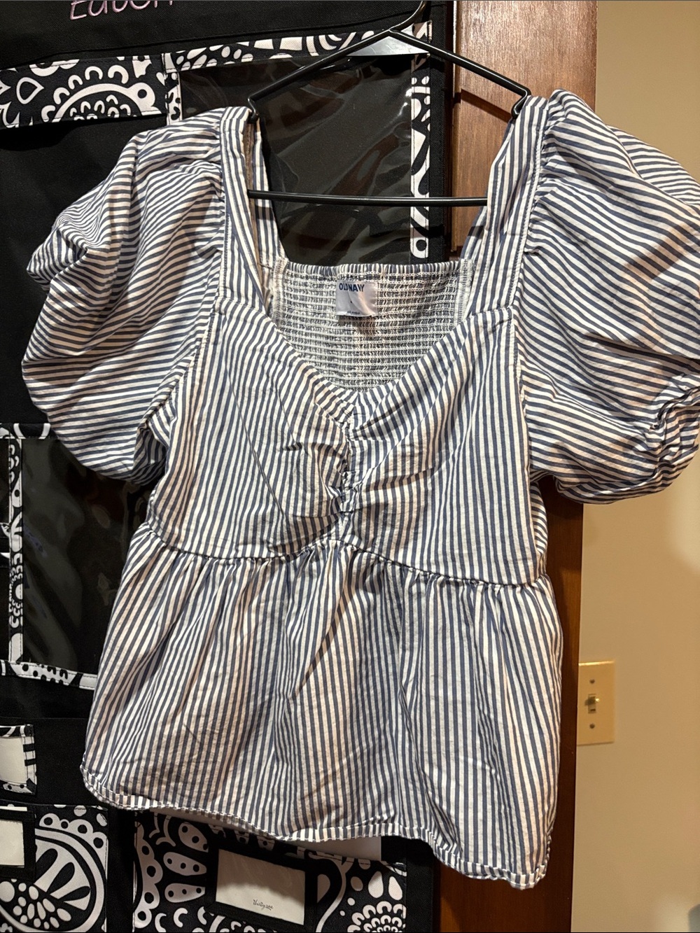 Striped Puff-Sleeve Peplum Top - Blue/White medium by Old Navy good condition